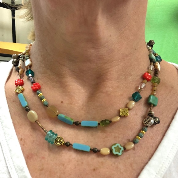 Hand Knotted Necklace - Picture 1 of 8